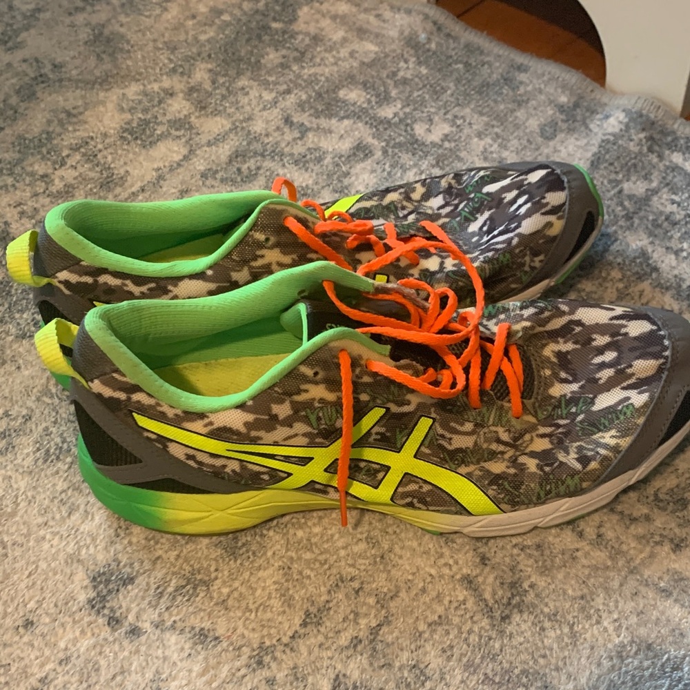 ASICS mens Neon Green Camo Sneakers with Orange Laces
